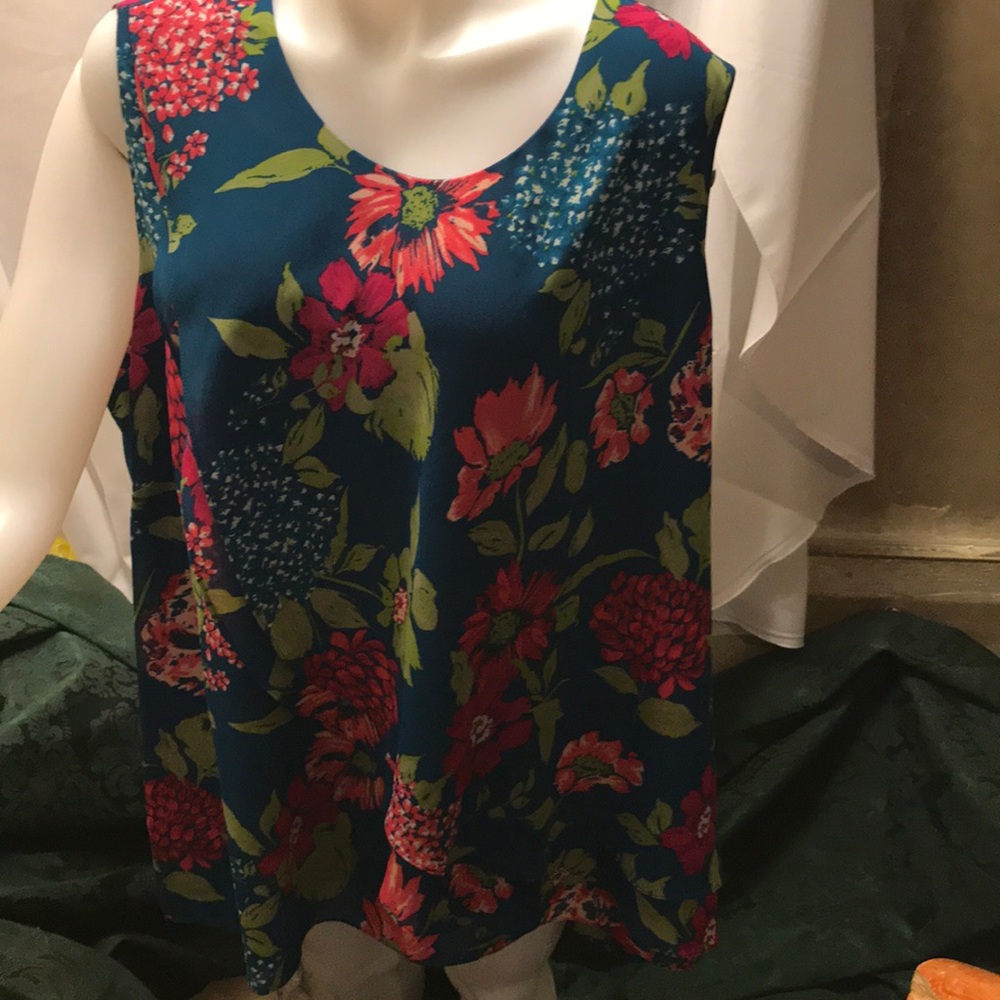 Nwt  sz 3x green floral tank top by context